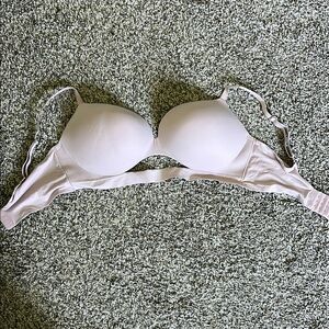 Victoria's Secret light pink Bra size 38DD